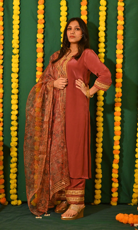 Noorani: Deep Brown Crepe Kurta with Pants and Dupatta (set of 3)