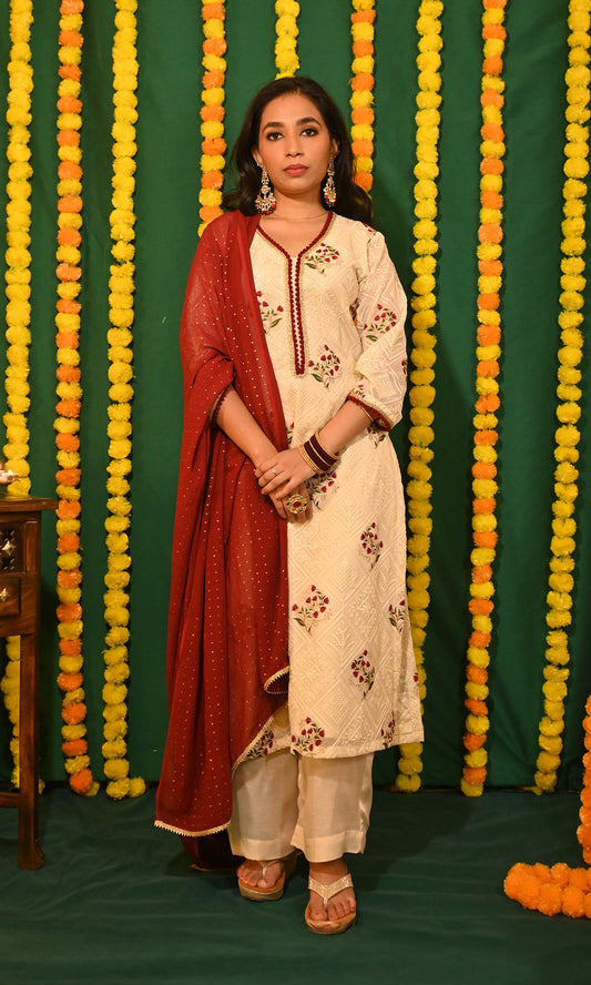 Gulzar: Kora and Maroon Chikankari Kurta with Pants and Dupatta (set of 3)