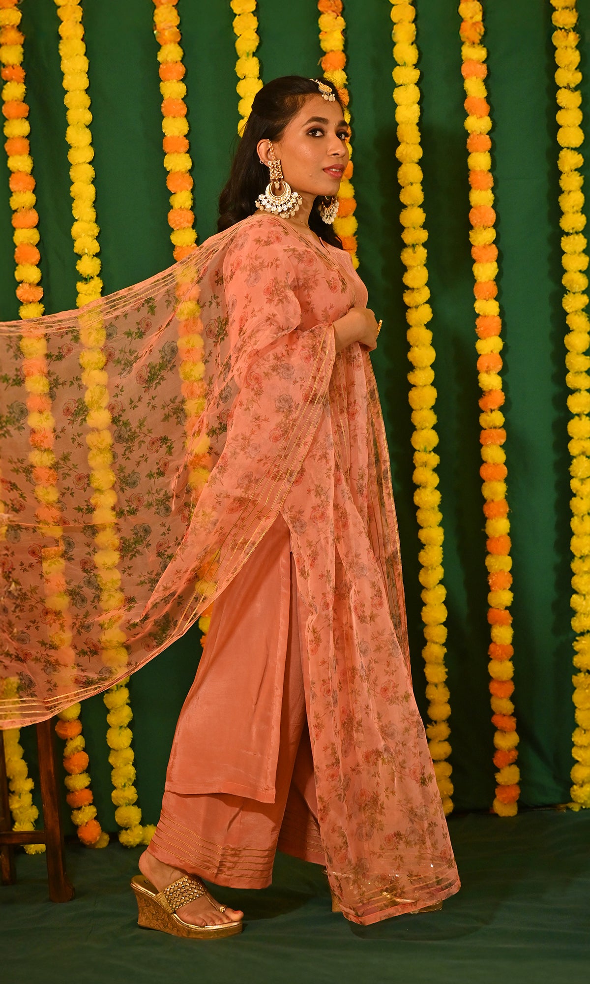 Aafreen: Peach Crepe Gota Detailed Kurta with Pants and Dupatta (set of 3)