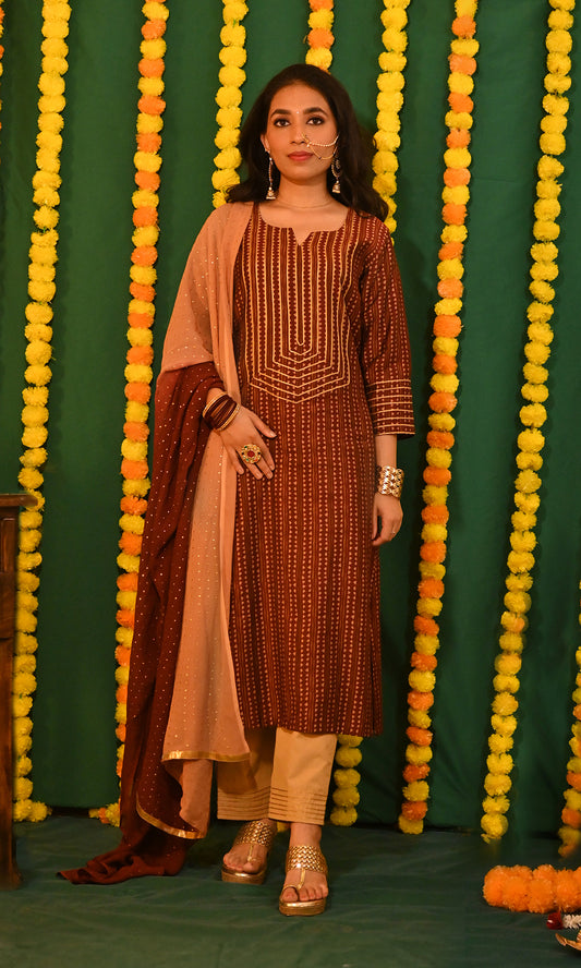 Raas: Maroon and Peach Chanderi Gota Detailed Kurta with Pants and Dupatta (Set of 3)