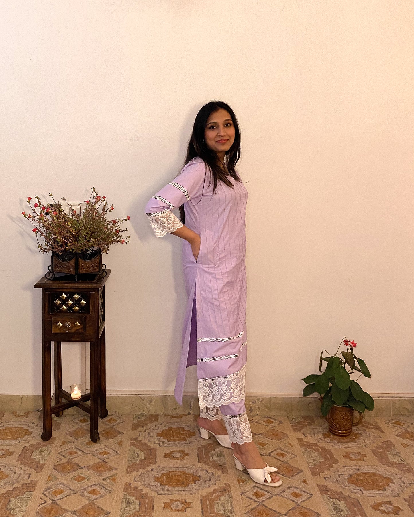Parinaaz: Pastel Green Cotton Lace Detailed Kurta with Pants (Set of 2)