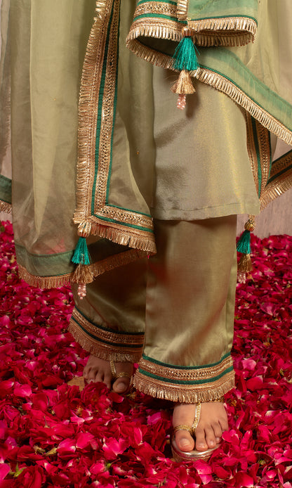 Afsana: Green Embroidered Tissue Kurta with Pants and Dupatta (Set of 3)