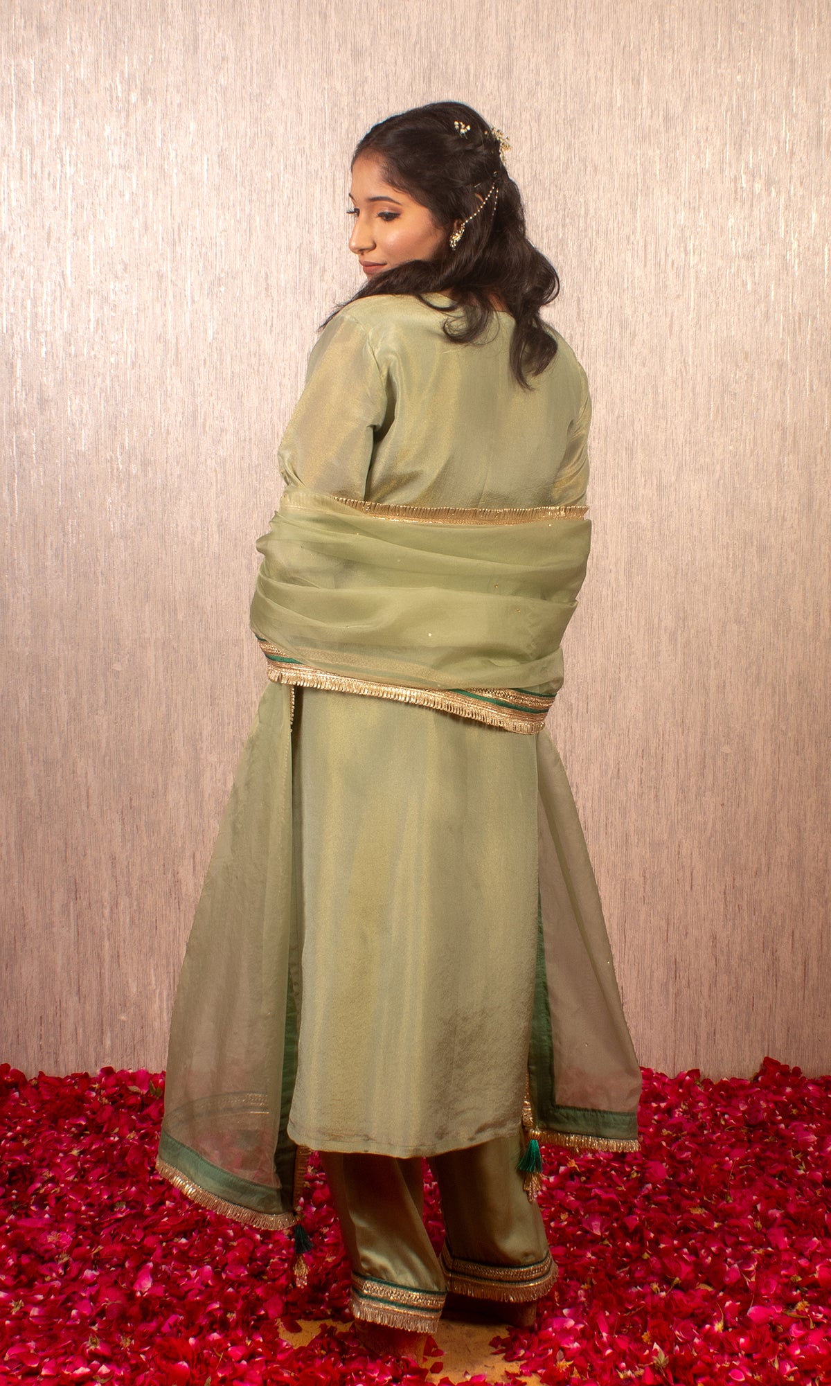 Afsana: Green Embroidered Tissue Kurta with Pants and Dupatta (Set of 3)