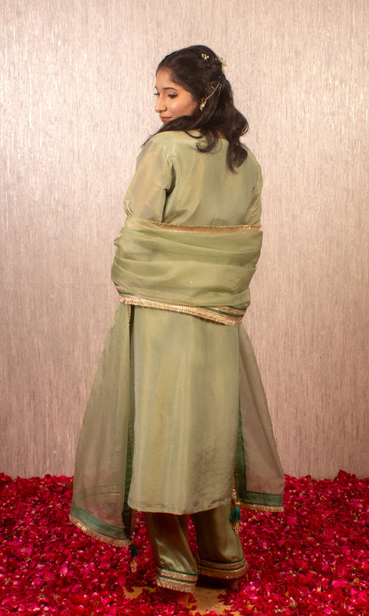Afsana: Green Embroidered Tissue Kurta with Pants and Dupatta (Set of 3)