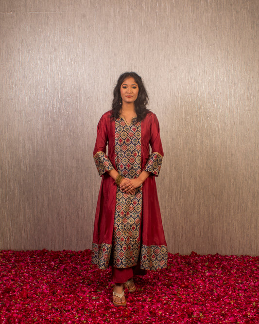 Zeba: Maroon Kalidar Kurta with Pants and Dupatta (Set of 2)