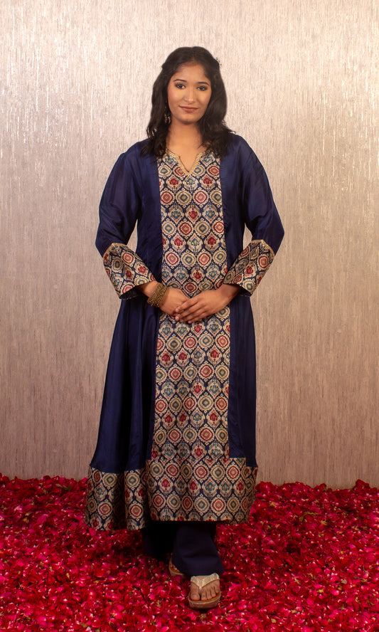 Zeba: Midnight Blue Kalidar Kurta with Pants and Dupatta (Set of 2)