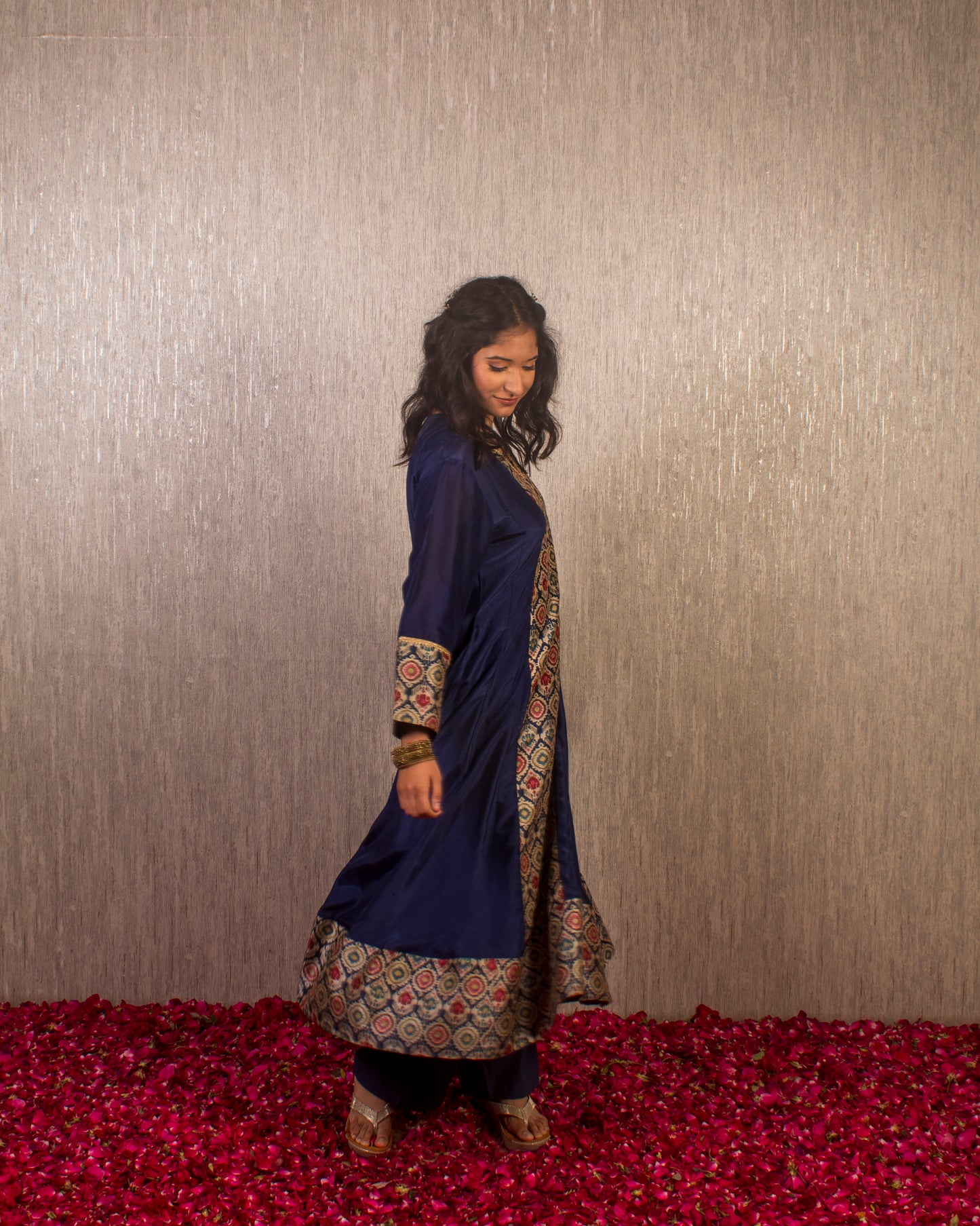Zeba: Midnight Blue Kalidar Kurta with Pants and Dupatta (Set of 2)