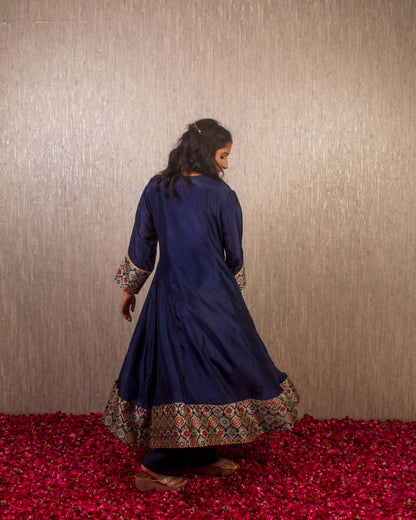 Zeba: Midnight Blue Kalidar Kurta with Pants and Dupatta (Set of 2)
