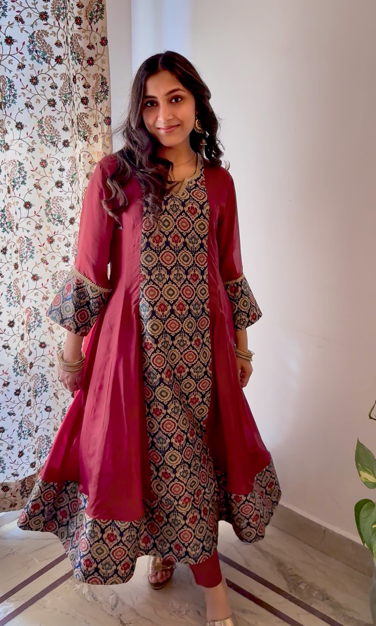 Zeba: Midnight Blue Kalidar Kurta with Pants and Dupatta (Set of 2)