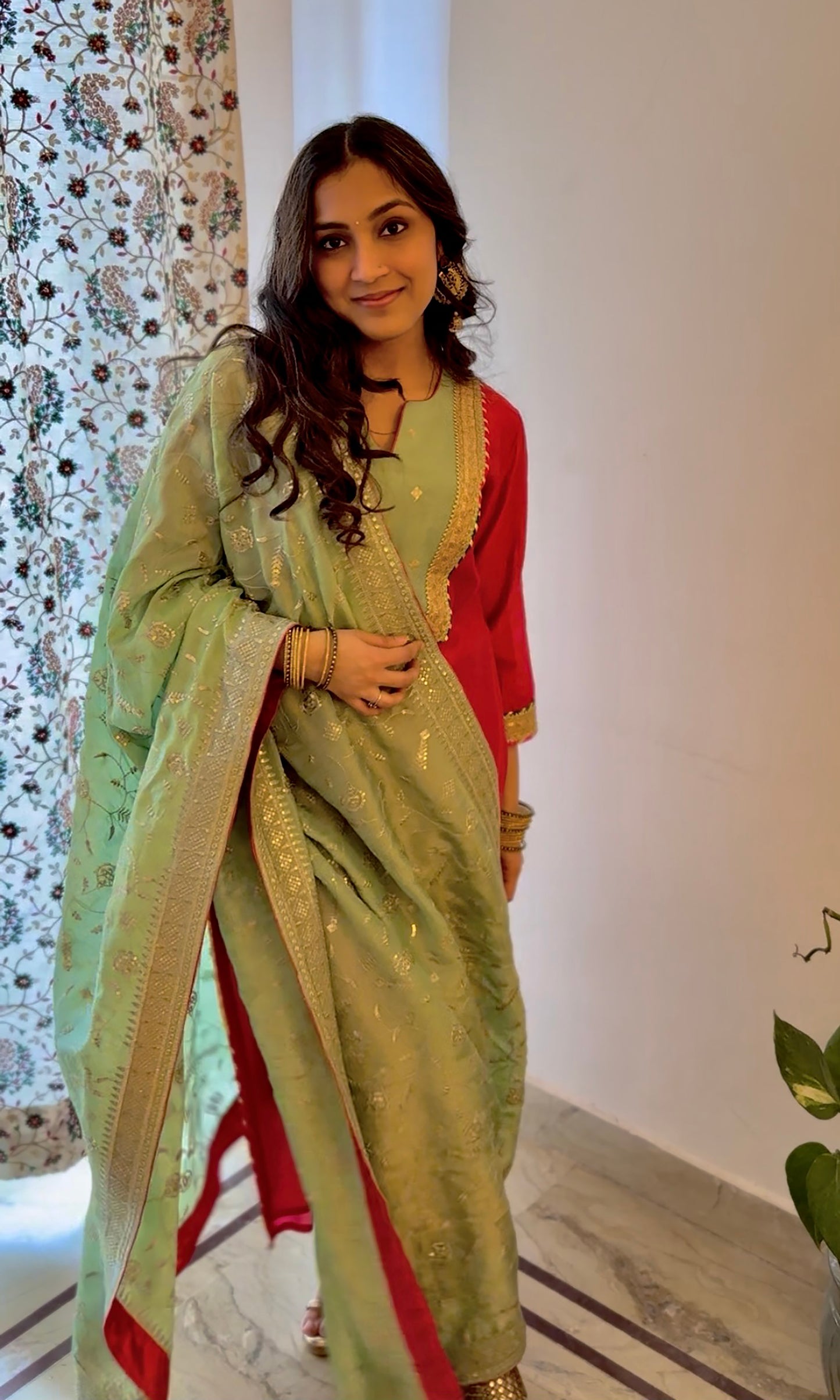 Tahira: Deep Rose and Green Chanderi Kurta with Pants and Dupatta (Set of 3)